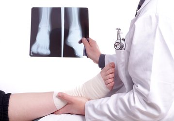 Foot and Ankle Problems Causes Pain and Falls With Age