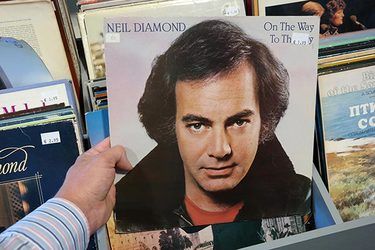 Neil Diamond Retires Following Parkinson's Diagnosis